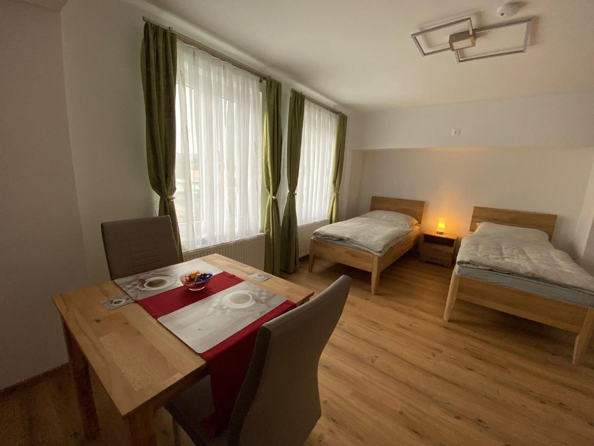 Private Zimmer HoAp Leoben  Exterior foto